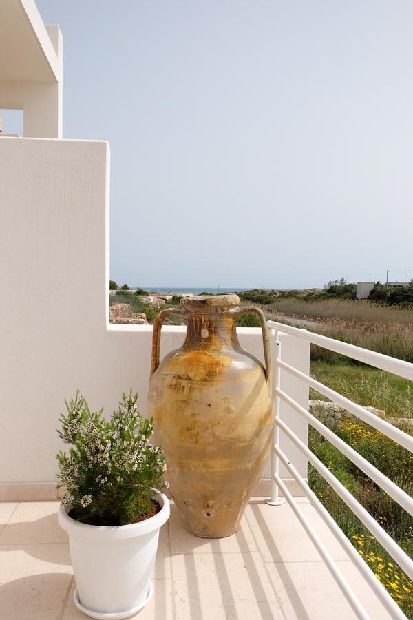 Bed and Breakfast La Dimora Salento Carovigno Exterior foto